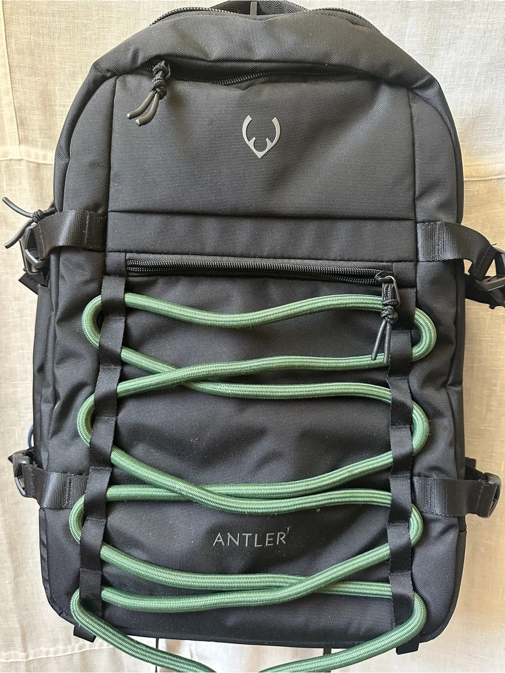 Antler Discovery 28L Backpack with Green Bungee